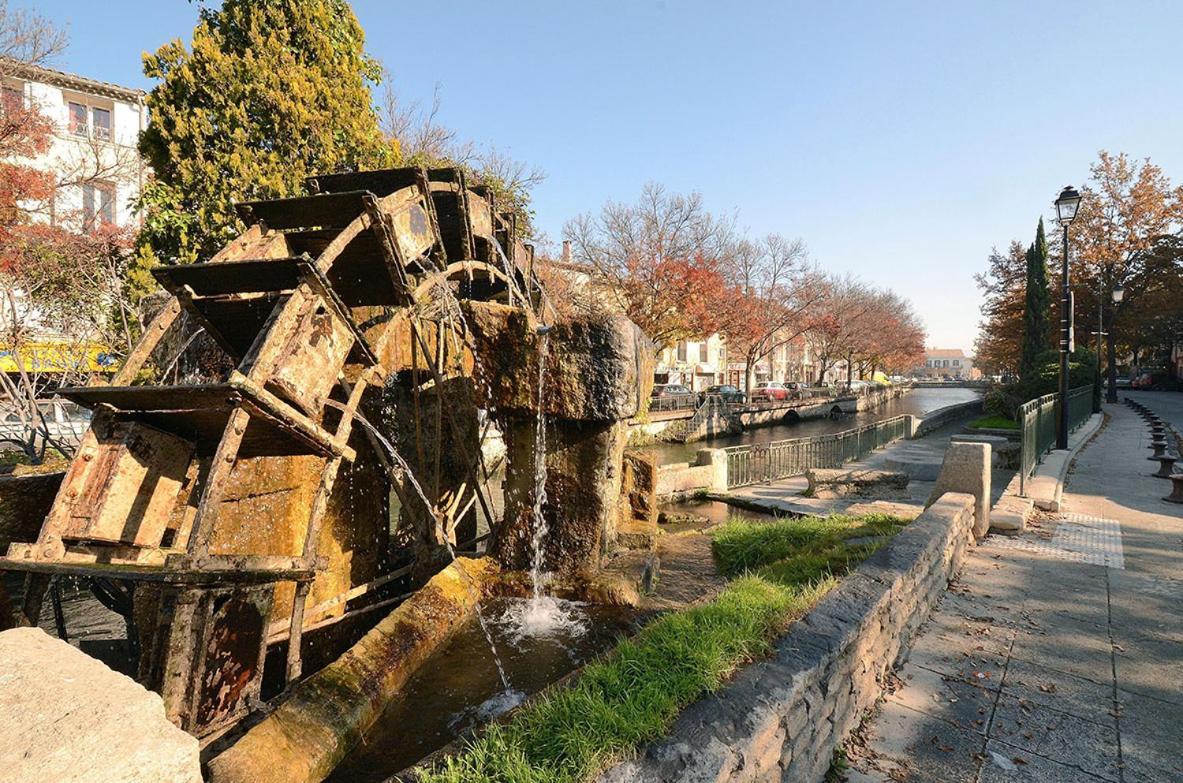 Un Petit Nid Au Bord De La Sorgue Apartment L'Isle-sur-la-Sorgue Exterior photo